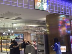 门面-奈雪的茶(湖滨银泰in77C区PRO店)