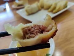 牛肉鍋貼-小姜锅贴(凤凰街店)