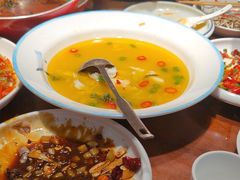 -川流不息·地道川菜·小龙虾(松东路店)