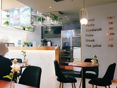 -POKEE VIA&Brunch·维娅(重庆来福士店)