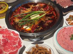 -茅草房·河畔园林火锅