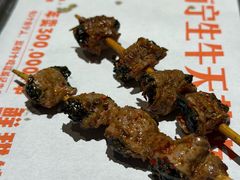 -威记烧嘢·南宁烧烤·超级生牛(绿地店)