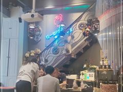 -花食间餐吧(远大购物中心群力店)
