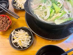 -丽虹云南过桥米线(兴工街店)