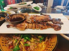 -阿巴佬渝菜主题餐厅