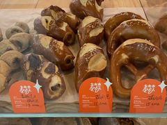 -老梦面包CHEZMOREL(麦子店)