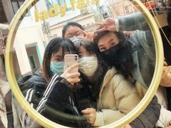 -LADY FAFA(巨鹿路陕西南路路口店)