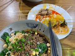 -丁丁猫重庆小面(徐州路店)