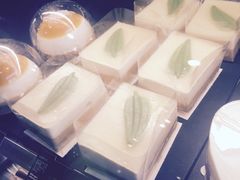-星巴克臻选(盐城金鹰聚龙湖店)