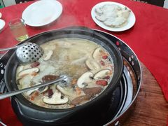 -花苑美食横琴生蚝火锅(拱北粤华路店)