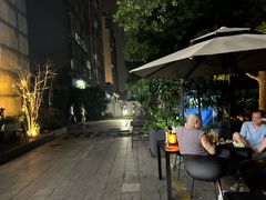 -麦凯伦烧烤·精酿超级工厂店(金桥总店)