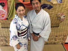 -东京都浅草樱花和服租赁店