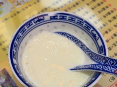 -广信牛奶甜品世家(台东店)