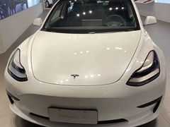 -TESLA 特斯拉(上海太古汇体验店)