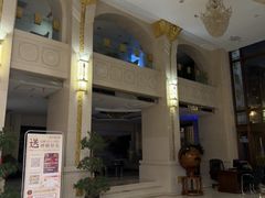 -碧中海汤泉汗蒸酒店