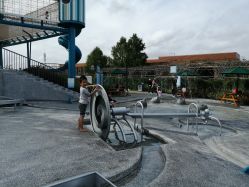 -季高兔窝窝亲子园(上海薰衣草公园店)