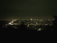 -鬼笑石后山停车场