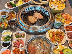 -黑金·寻焰自助百汇·烤肉·火锅(中街店)