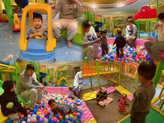 -天津京基皇冠假日酒店