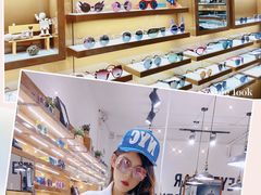 -罗伯特眼镜·蔡司官方授权(罗湖国贸店)