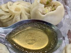 -清真老铁家灌汤包