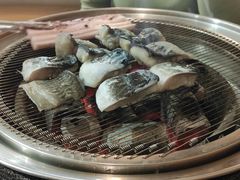 -围炉肉舍•炭烤活鳗•丹东海鲜烤肉(步行街店)