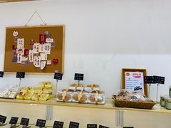 面包甜点陈列柜-江物面包·咖啡·蛋糕(四码头店)