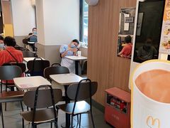 -麦当劳(中唱大厦店)