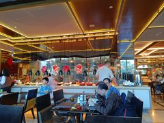 -大中华希尔顿酒店-念自助餐·嗨啤·小龙虾