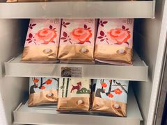 面包甜点陈列柜-好利来(东四店)