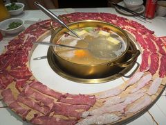 -牛人日志·鲜牛肉骨汤火锅(万科里瑧店)