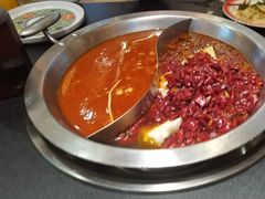 -沸炉重庆老火锅(军事博物馆店)