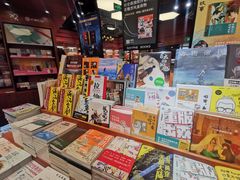 -西西弗书店&矢量咖啡(凯德晶萃广场店)