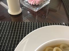 -武汉光谷广场杨家湾地铁站怡程酒店