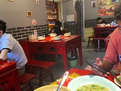 大堂-旺川园·毛血旺·辣子鸡(解放碑店)