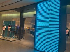 -URBAN REVIVO(七宝领展广场店)