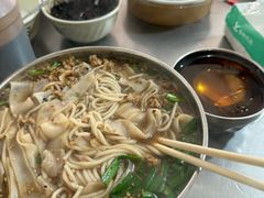 -正宗杨记普洱酸醋米线(总店)
