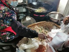 餐具摆设-半月镰胡姐脆皮萝卜饺子
