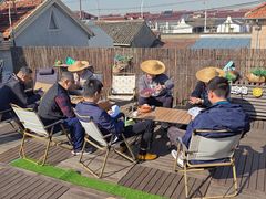 -小草屋轰趴馆别墅派对新场团建家庭聚会