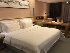 -优逸酒店(柳州窑埠古镇万象城店)