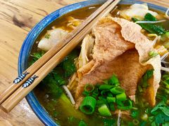贵州酸汤鱼米线-猫爷的腔调·黔小馆(交大医学住宅区店)