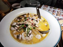 -蜜桃餐厅·伴山(湖滨商业街店)