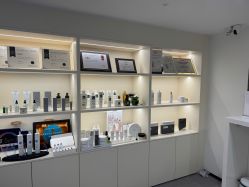 -JNK皮肤管理中心