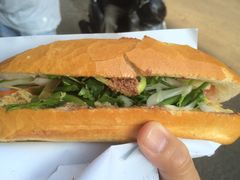 -Bánh Mì Huynh Hoa