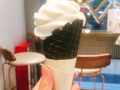 椰椰脆筒-喜茶(广州中山六路店)