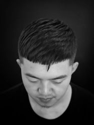 -十六番发型师事务所