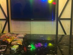 -乐天虫量贩式KTV(十字街店)