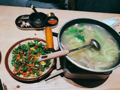-川堂风·跷脚牛肉·乐山爆炒(宝山日月光店)