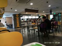 大堂-麦当劳(中山大道中店)