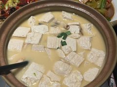 台州豆腐煲-鸽子侯·家宴·平价海鲜(绿地店)